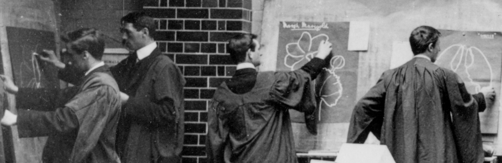 Closeup of art students in the London Road Studios, 1905