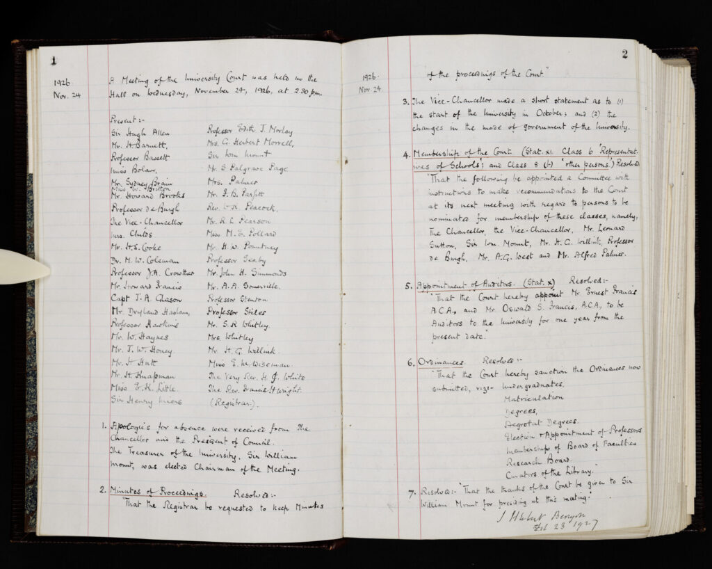 Open minute book showing two handwritten pages from a University Court meeting in November 1926. The left page lists attendees and agenda items, while the right page records brief notes of discussions and decisions.