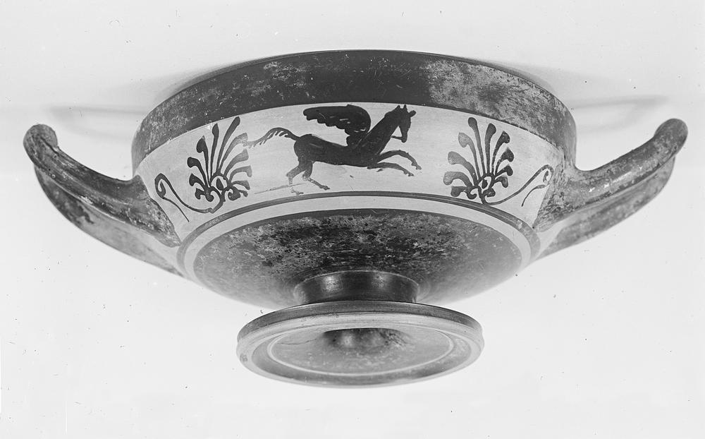 black-figure kylix