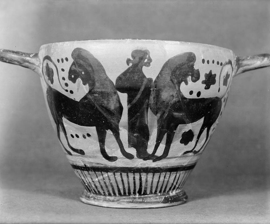Front view a Boeotian black-figure skyphos, showing Artemis between lions.
